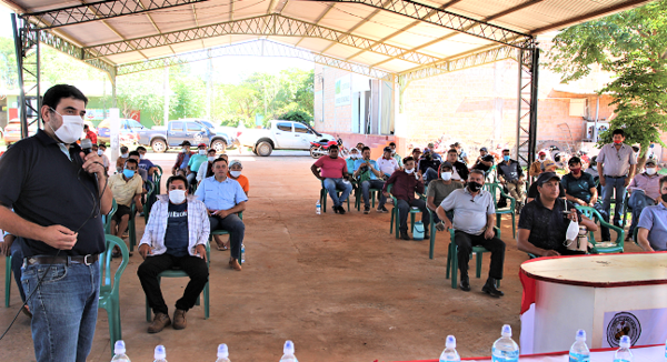 Senave capacitó a técnicos y productores sobre el cultivo de banana