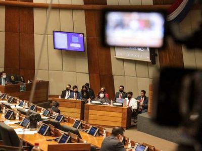 Las frases que dejó la ministra Teresa Martínez durante su interpelación