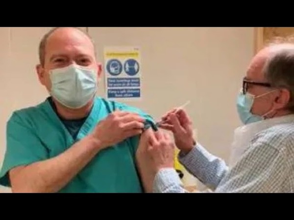 UN DOCTOR ES EL PRIMER PARAGUAYO EN RECIBIR LA VACUNA ANTICOVID