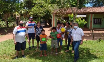 Navidad anticipada para los niños de Itacurubí de la Cordillera
