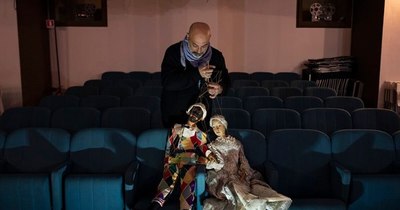 La Nación / Titiritero desde hace más de 70 años gracias a un regalo de Navidad