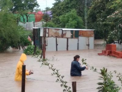 Lluvias inundan varios asentamientos en Villeta