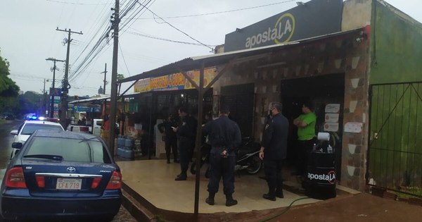 La Nación / Asaltan local de apuesta deportiva y un policía fuera de servicio fue herido