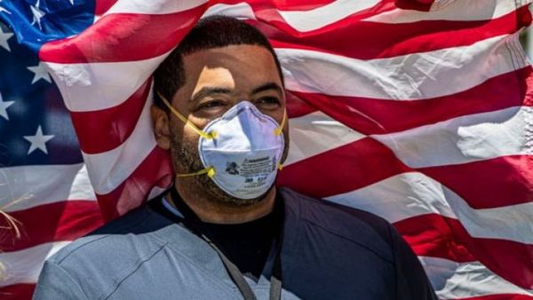 Muertes diarias por coronavirus en EEUU superan nuevamente las 3.000