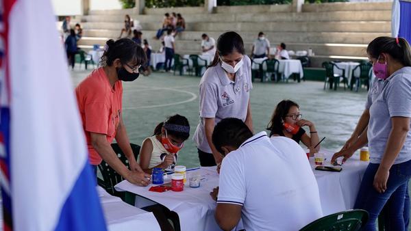 Mujeres de Alto Paraguay recibieron los servicios de Ciudad Mujer Móvil | .::Agencia IP::.