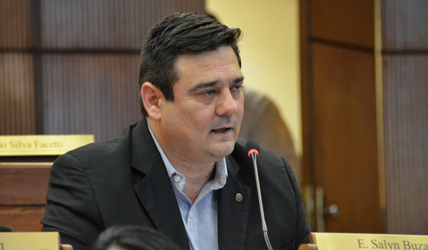 Tratarán ley que incorpora a funcionarios del Consejo de Salud de Coronel Oviedo - Noticiero Paraguay