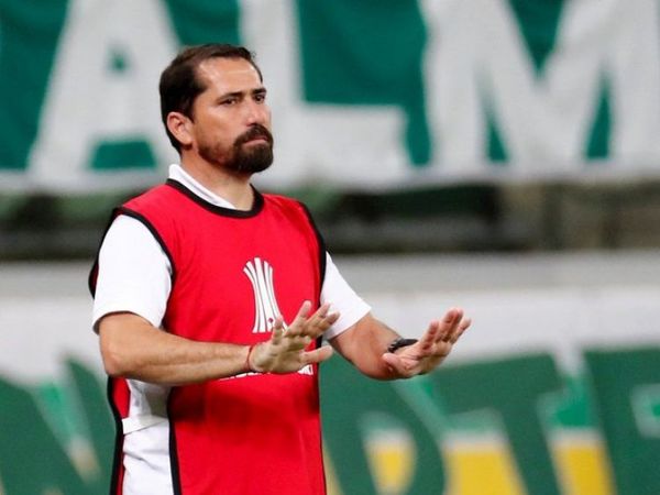 Gustavo Morínigo ya no es técnico de Libertad
