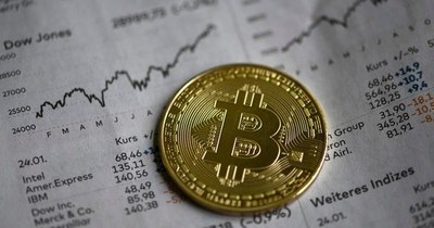La Nación / El bitcoin supera los 20.000 dólares por primera vez en su historia