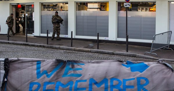 La Nación / Atentado contra Charlie Hebdo: aplican condenas de entre 4 años a cadena perpetua