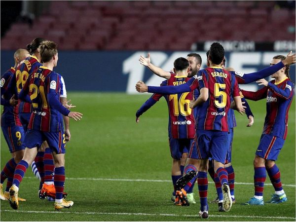 El Barcelona remonta para vencer a la Real Sociedad