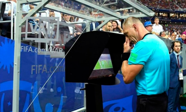 HOY / Para Valderrama, el VAR no sirve
