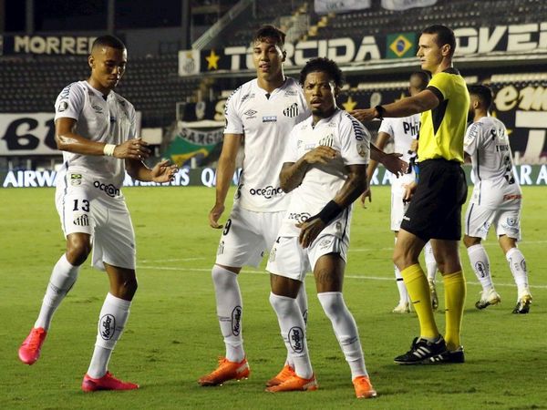 Santos aplasta a Gremio y avanza a semifinales