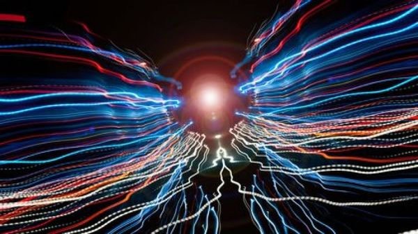 Físicos crean ondas de luz óptica invertidas en el tiempo por primera vez