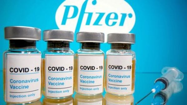 EEUU: la FDA confirmó que los envases de la vacuna de Pfizer contra el COVID-19 contienen dosis extras