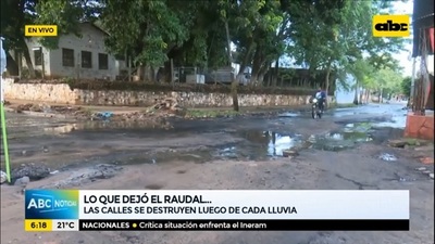 Raudal deja calles destrozadas en Asunción y Lambaré