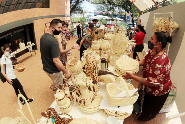 Desde este viernes, más de 100 artesanos harán en Asunción la mayor feria de artesanías del Paraguay | .::Agencia IP::.