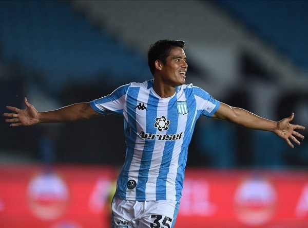 Melgarejo marca para la victoria de Racing ante Boca