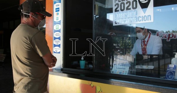La Nación / COVID-19: transportistas se oponen a posible suspensión de viajes al interior