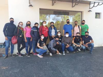 Isepol: postulantes protestan contra modificación en reglamento de admisión - Nacionales - ABC Color