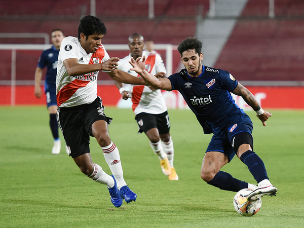 Nacional y River Plate definen el tercer semifinalista de la Libertadores
