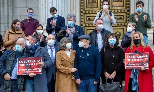 Congreso de España aprobó la ley de eutanasia y será el sexto país en adoptar esta norma