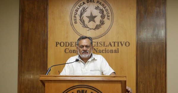 La Nación / Sixto Pereira asegura que se reunirán en cualquier corral y con cualquier sector