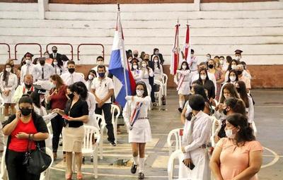 Culminan año escolar sin mucho aprendizaje