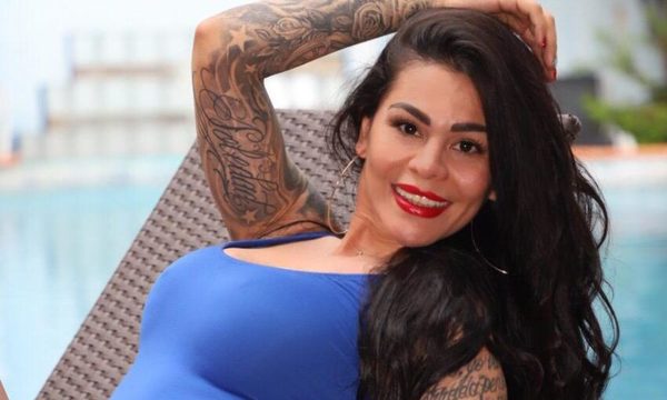 Llena de tattoo, Gloria asegura: “Un tatuaje no te hace mala persona”