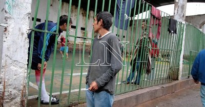 La Nación / Alarmante: en el sistema penitenciario muere una persona por semana
