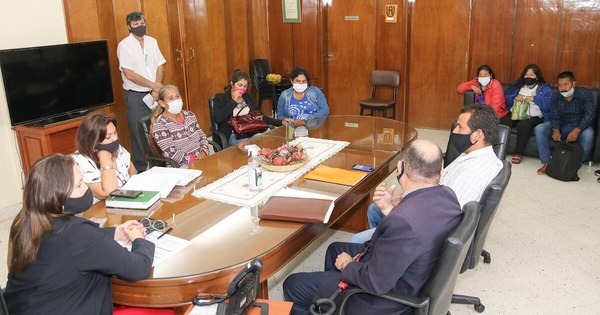 La Nación / Los aché recuperarán tierras ocupadas por campesinos en Canindeyú