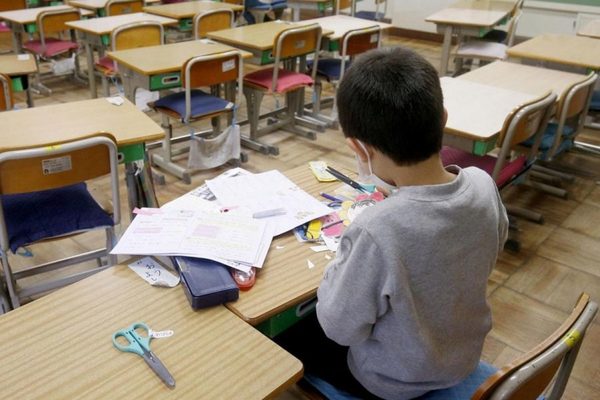 Nivelarán a estudiantes que cursaron con materiales impresos