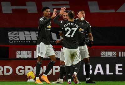Rashford impulsa al United que escala posiciones