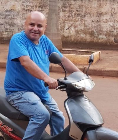 Intendentable desafía a la muerte en su motocicleta en Pedro Juan Caballero