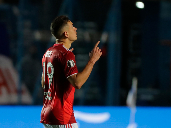 Una nueva semifinal para River que apabulló a Nacional