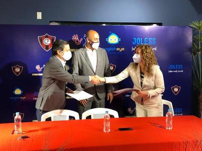 Cerro Porteño firma alianza para ofrecer cursos de inglés