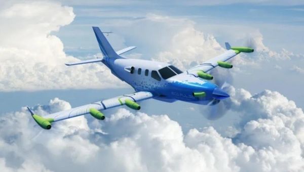 El demostrador de aviones híbridos EcoPulse logra primer hito clave