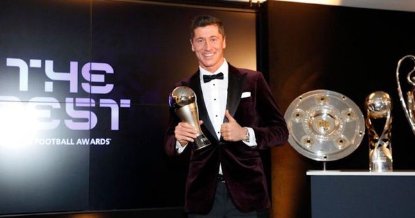 La Nación / Robert Lewandowski es el distinguido