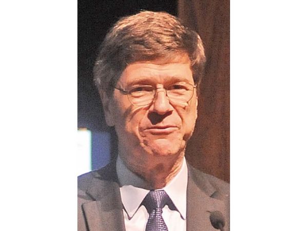 Jeffrey Sachs destaca producción eléctrica limpia y libre de carbono