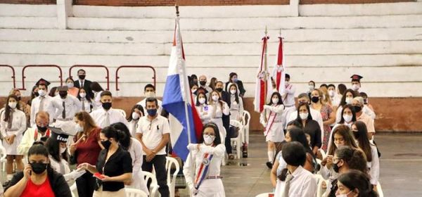 Culminan año escolar sin mucho aprendizaje
