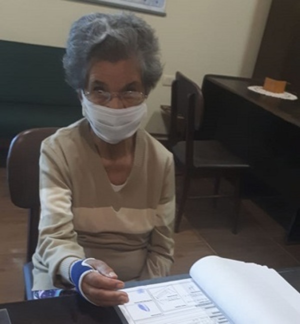 El primer voto de Doña Fermina a sus 81 años de edad