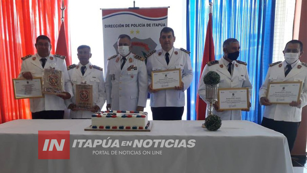 LUEGO 30 AÑOS DE SERVICIO AGENTES PASAN A RETIRO