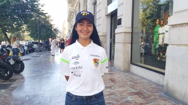 HOY / Futbolista de 19 años es designada como viceministra de Deportes de Bolivia