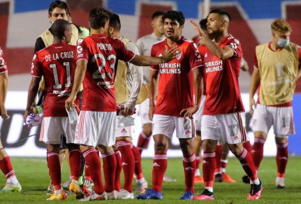 El River de Rojas golea a Nacional y va una vez más a las semifinales