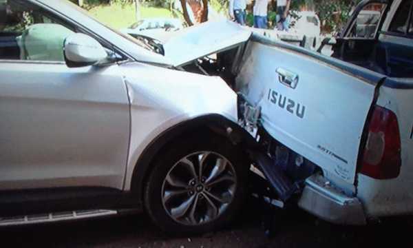 “Loco al volante” se lleva por delante una patrullera y otros tres vehículos