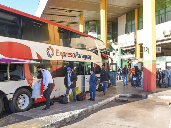 Salud advierte que viajes al interior en estas fiestas podrían dispersar el Covid-19