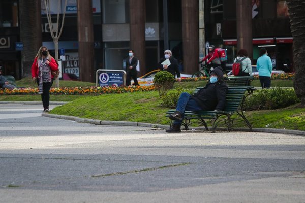 Uruguay limitará el derecho de reunión por 60 días por el avance del coronavirus » Ñanduti