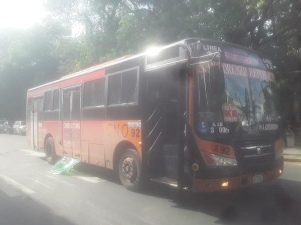 Una embarazada falleció tras ser arrollada por colectivo en zona de la Plaza Uruguaya - Nacionales - ABC Color