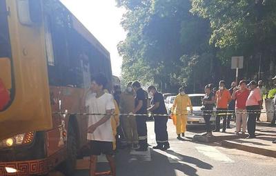 Bus de la línea 12 arrolla y mata a embarazada