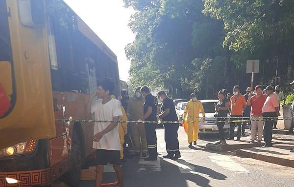 Bus de la línea 12 arrolla y mata a embarazada
