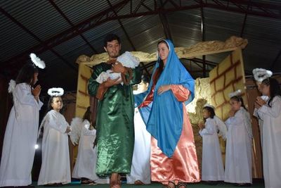 “Navidad en familia” con pesebre viviente, en Hernandarias - ABC en el Este - ABC Color